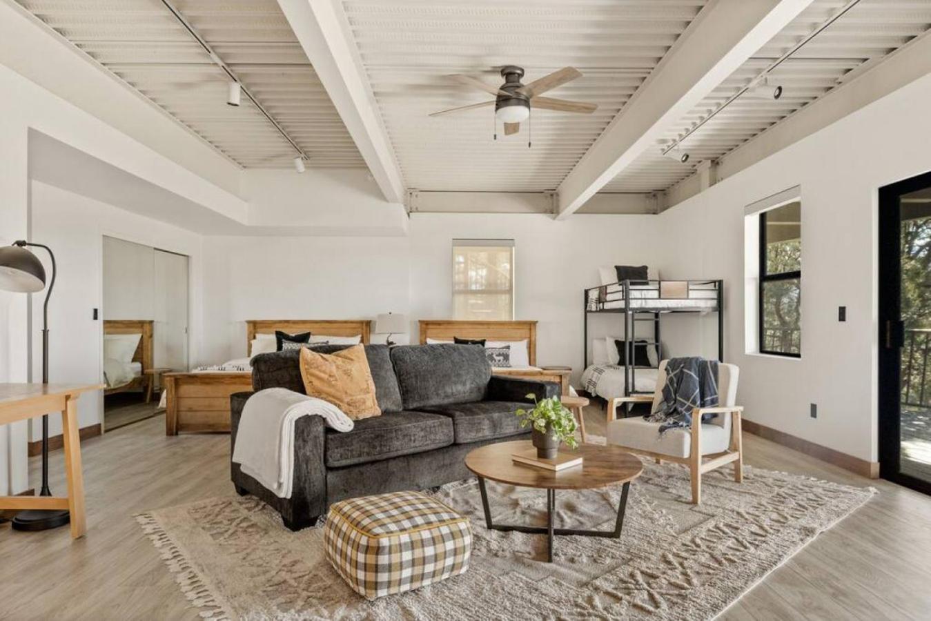 Steel Pine Lodge A Rustic Mountain Retreat Views Baldwin Lake Exterior foto